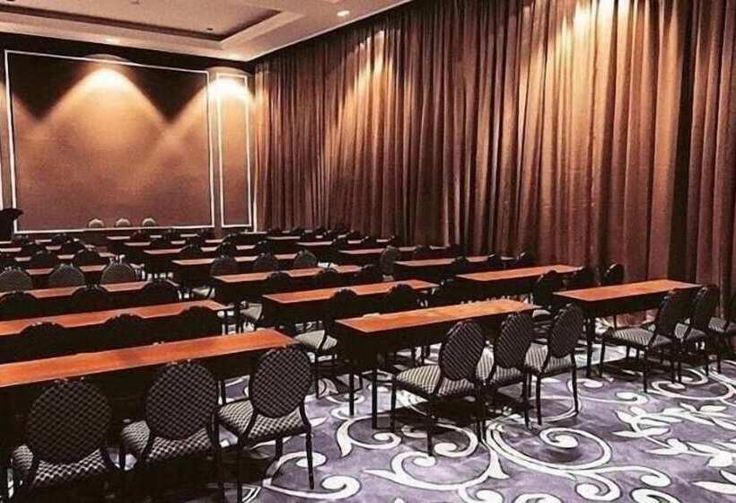 Royal Asnof Hotel Pekanbaru