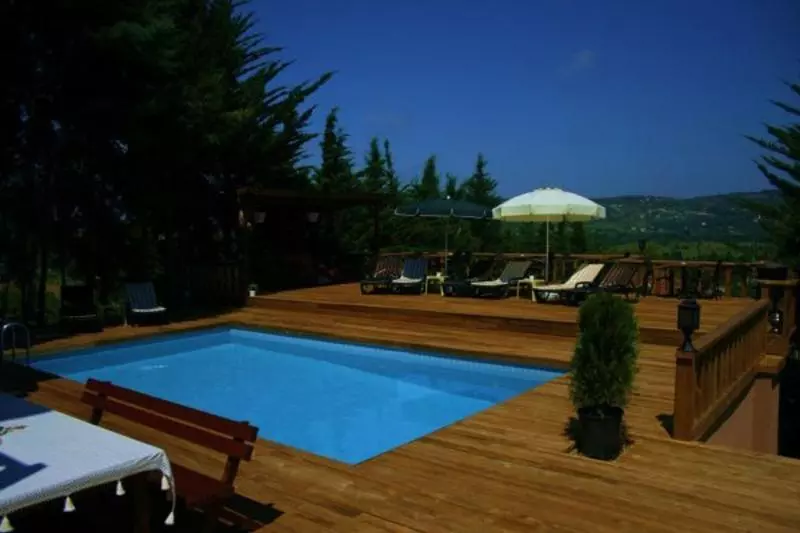 Hotelli Villa Pine Garden