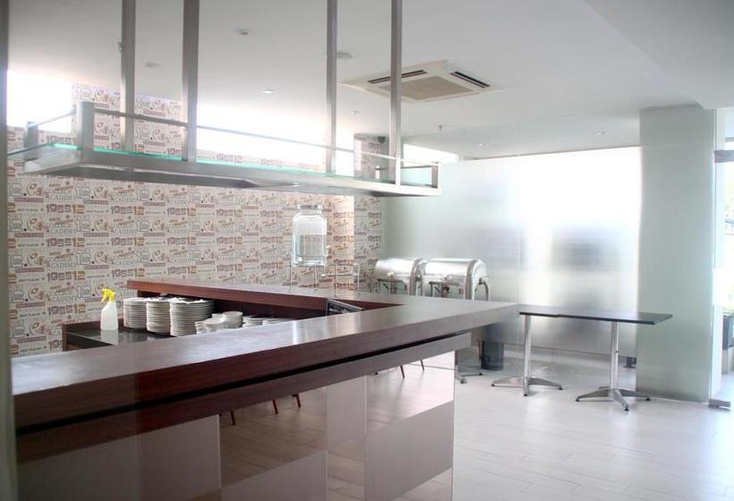 فندق Zen Rooms Kusuma Bangsa