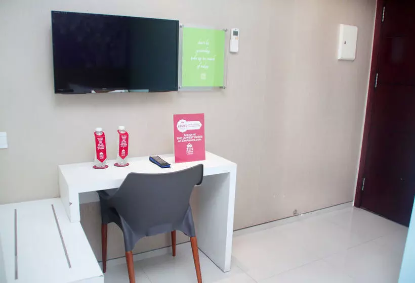 Hotelli Zen Rooms Kusuma Bangsa