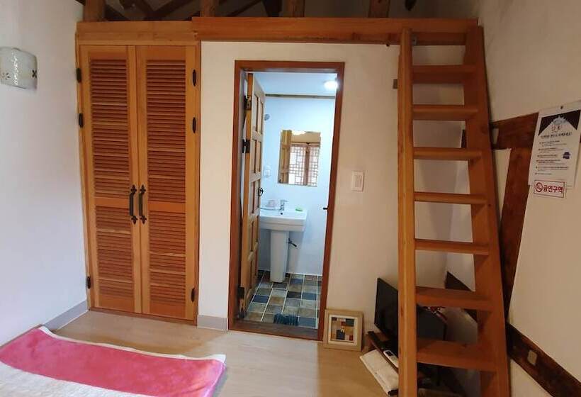 Pensió Greem Guesthouse