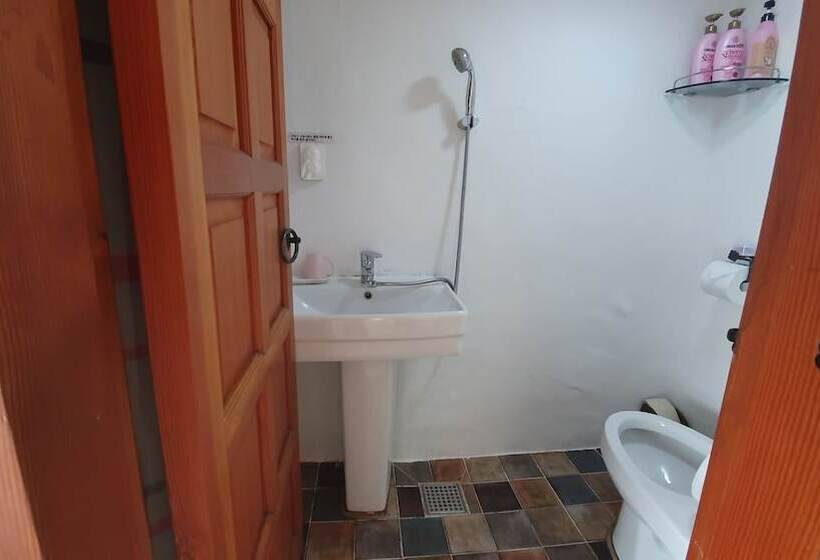 Pensió Greem Guesthouse