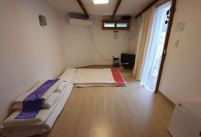 پانسیون Greem Guesthouse