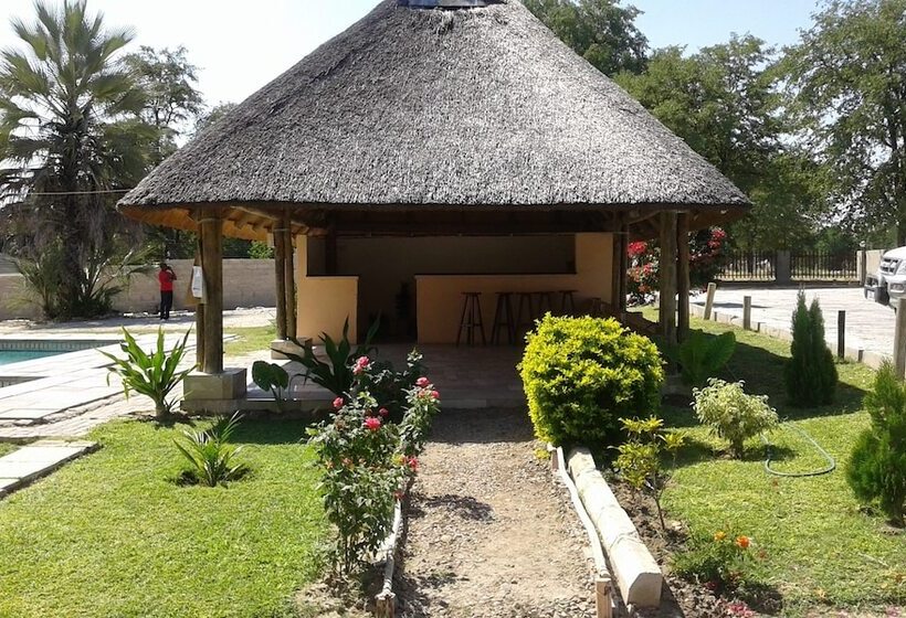 Пансион Okavango Roadside Guesthouse