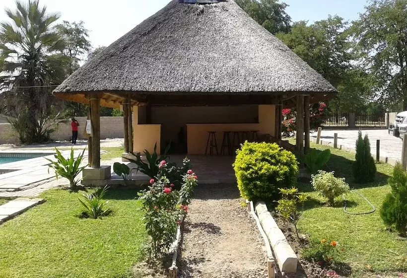 پانسیون Okavango Roadside Guesthouse