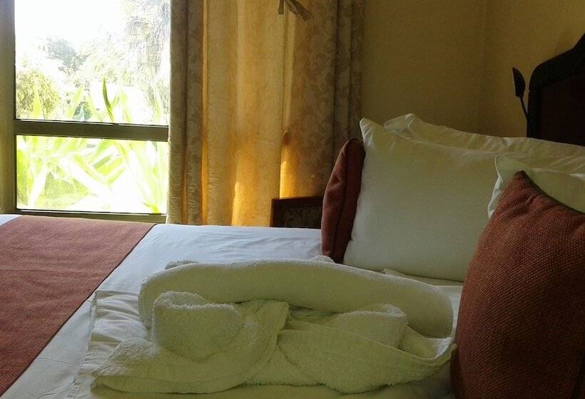 Пансион Okavango Roadside Guesthouse