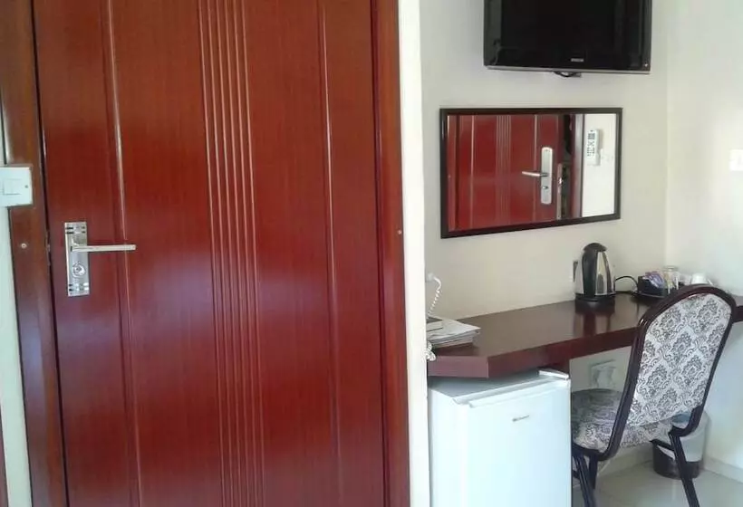 پانسیون Okavango Roadside Guesthouse
