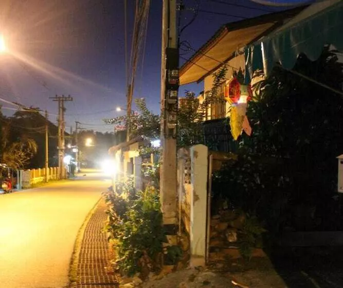 ペンション Sarm Mork Guest House