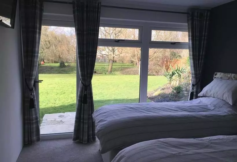 River Garden B&b