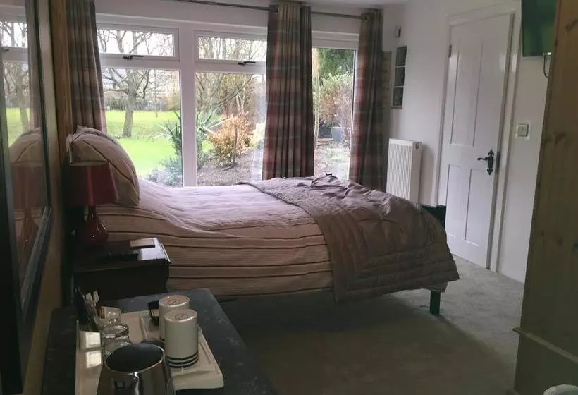 River Garden B&b