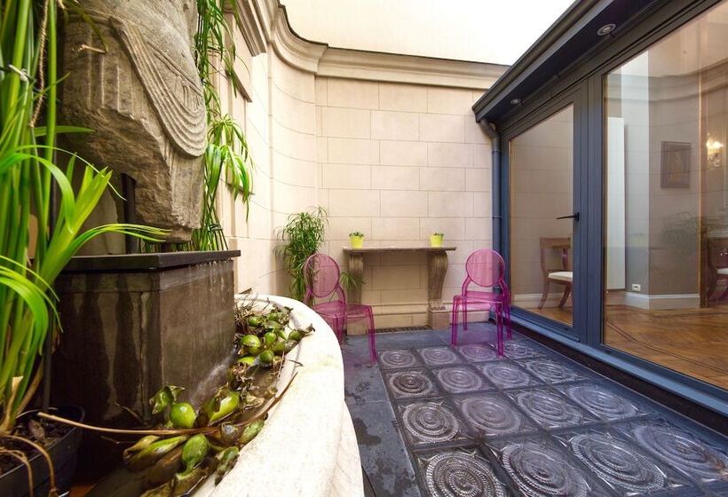 تختخواب و صبحانه Louise Sur Cour