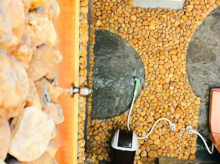 Hotel Atha Safari Resort & Riverside Camping