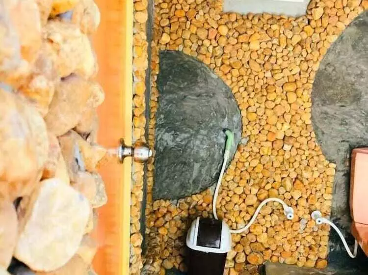 Hotelli Atha Safari Resort & Riverside Camping