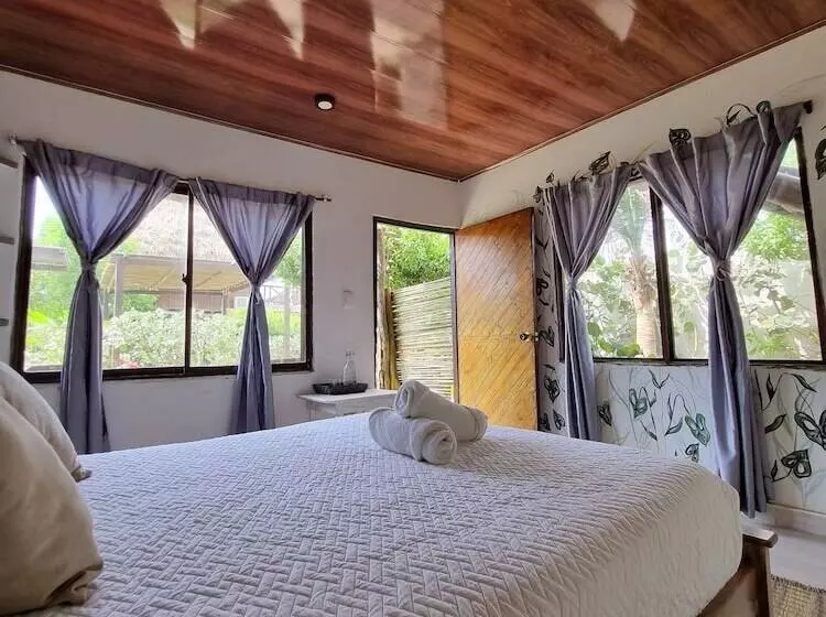 Hotelli Kite Eco House