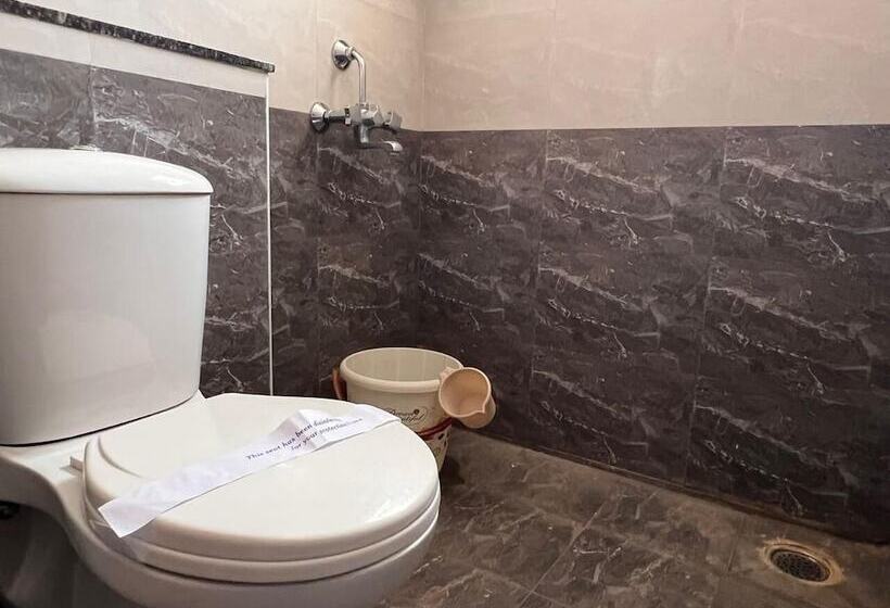 Hotel Shantham Service Apartments, Kinathukadavu