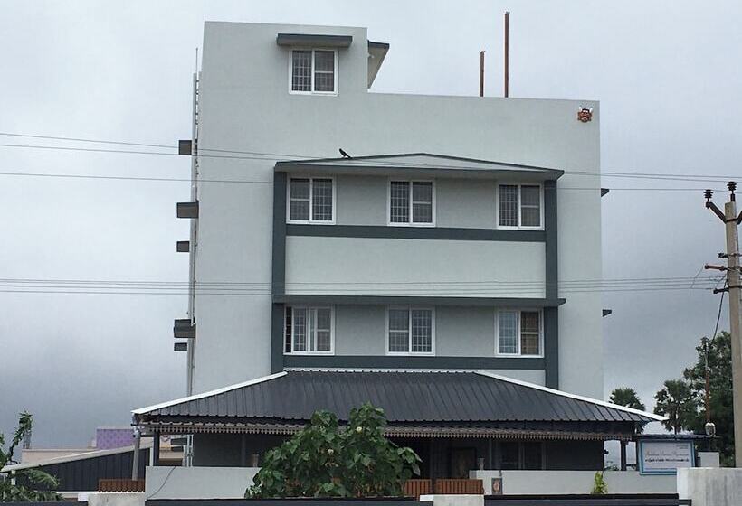 Hotel Shantham Service Apartments, Kinathukadavu