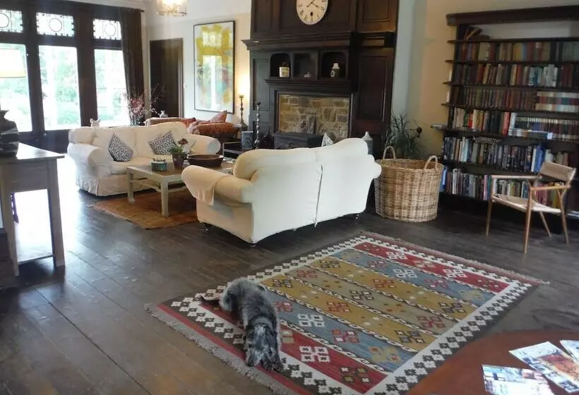 Aamiaismajoitus (B&B) Costislost Organic Retreat