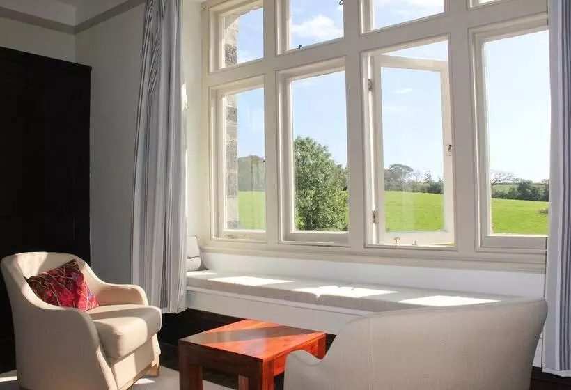 Aamiaismajoitus (B&B) Costislost Organic Retreat