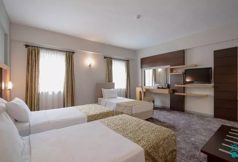 Ktü Koru Otel