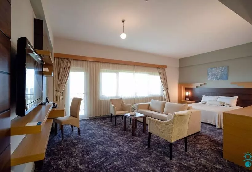 Ktü Koru Otel