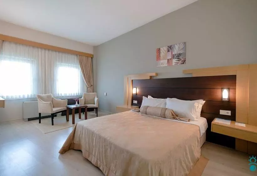 Ktü Koru Otel