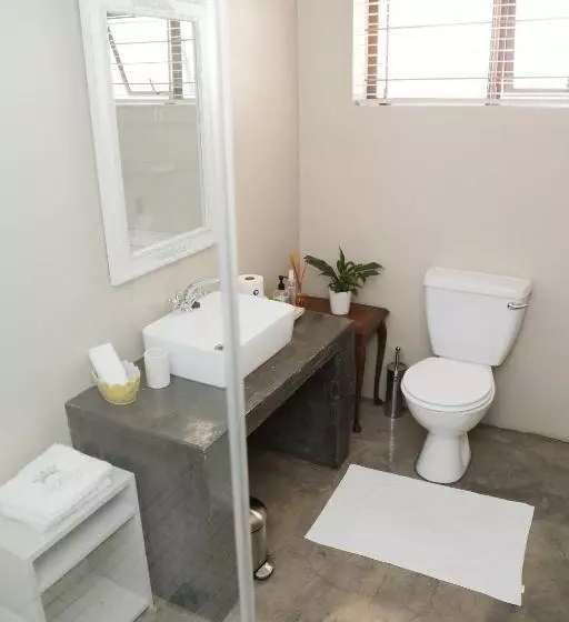 ベッドアンドブレックファースト 5 Konings Guesthouse