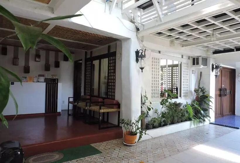 تختخواب و صبحانه Orange Mangrove Pension House