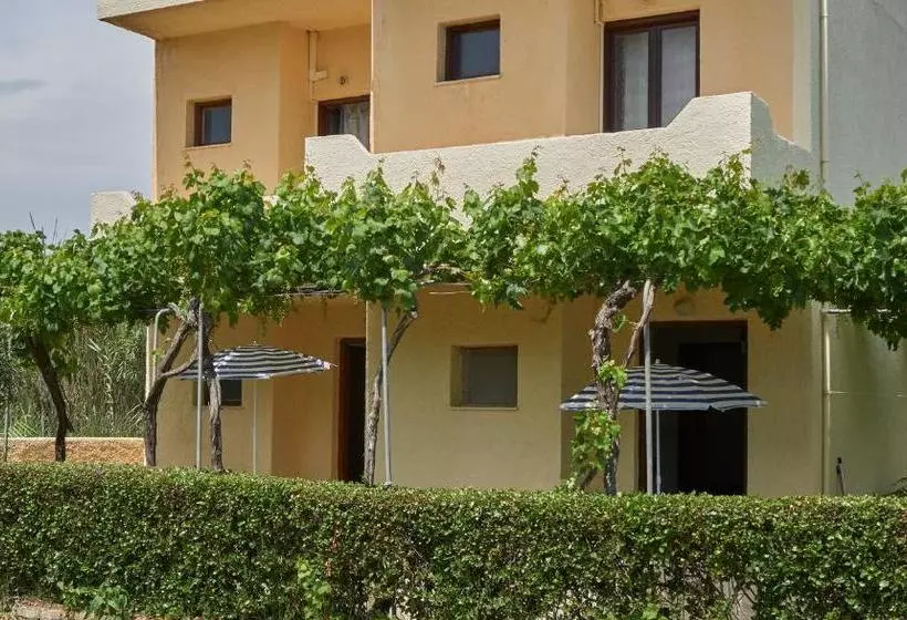 Dimitra Apartments