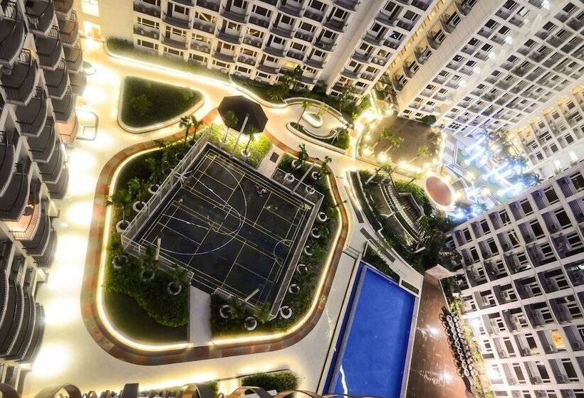 Extremeli Suites Manila Powered By Cocotel