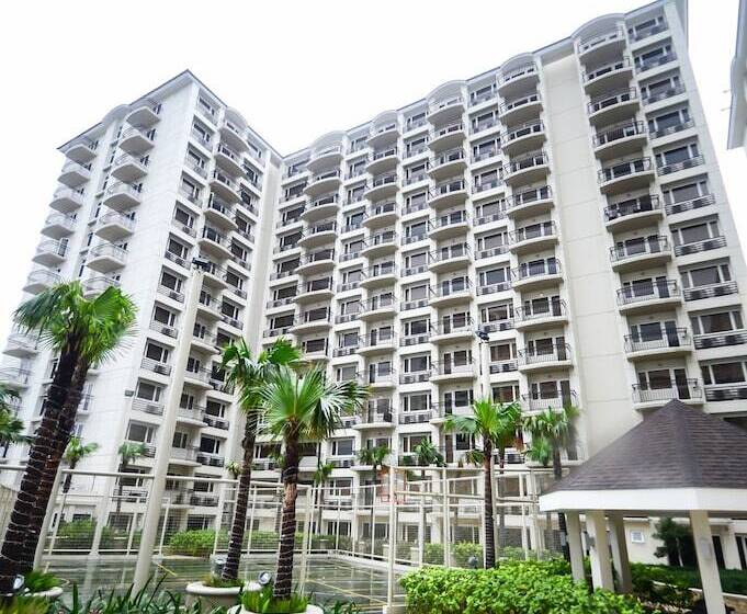 Extremeli Suites Manila Powered By Cocotel