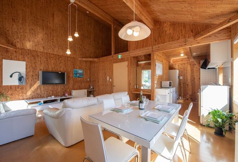 Holiday Niseko Midori