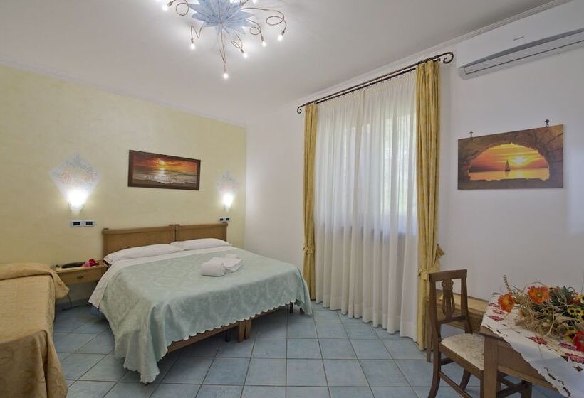 ホテル Agriturismo Mare E Monti