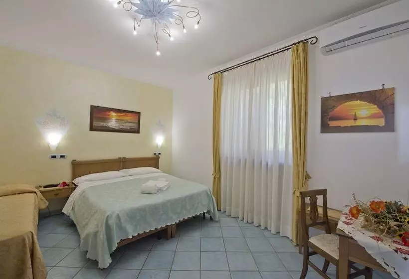 Hotelli Agriturismo Mare E Monti