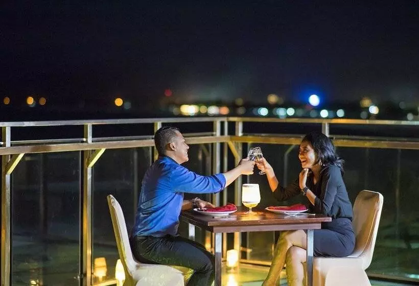 ホテル Grand Palma Pangandaran By Horison