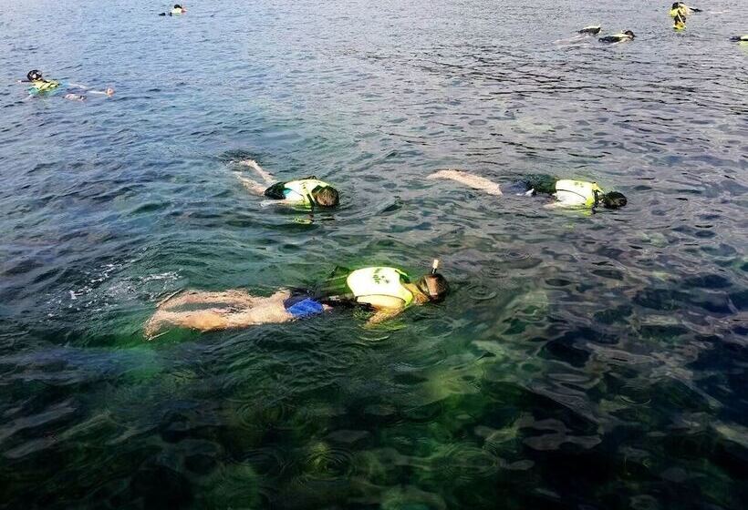 בית מלון כפרי Jungle Koh Kood Resort