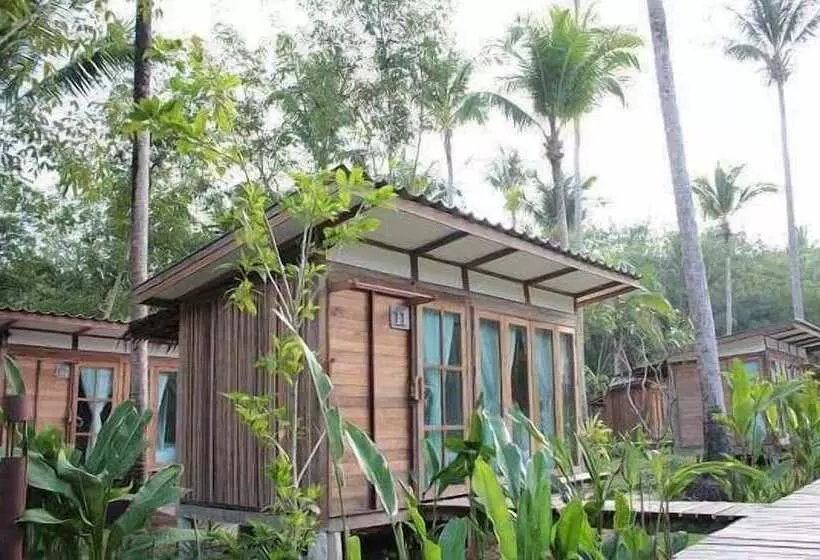 ホテル Jungle Koh Kood Resort