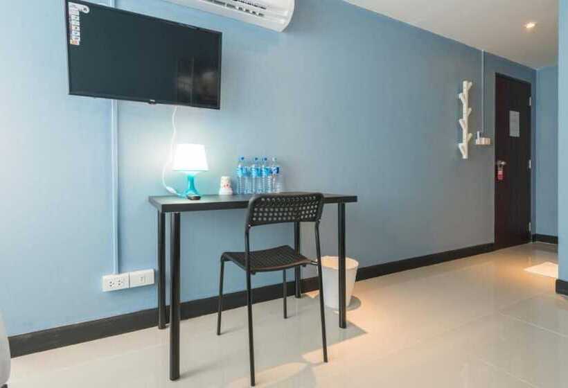 هتل The Little Pig Sukhumvit