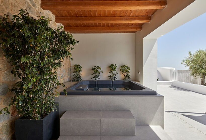 Kamini Santorini Luxury Villas