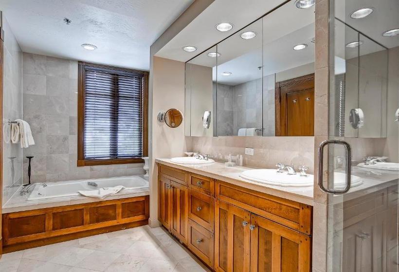 Mccoy Peak Lodge #107 Condo