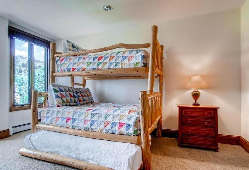 Mccoy Peak Lodge #107 Condo