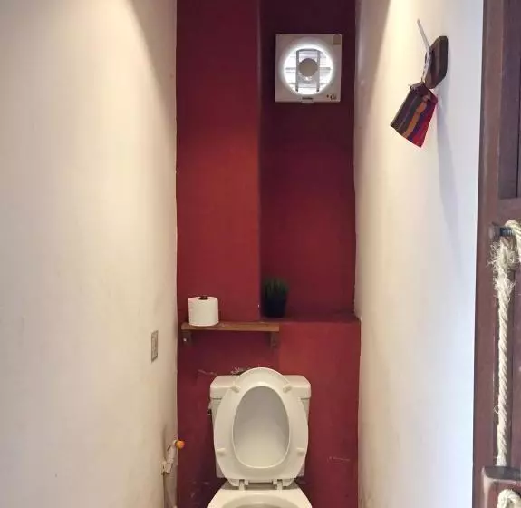 پانسیون Baan Rare Guesthouse