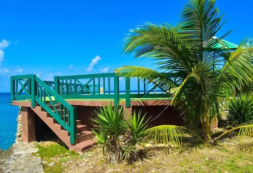 پانسیون Le Mer Guest House & Villa Lucea