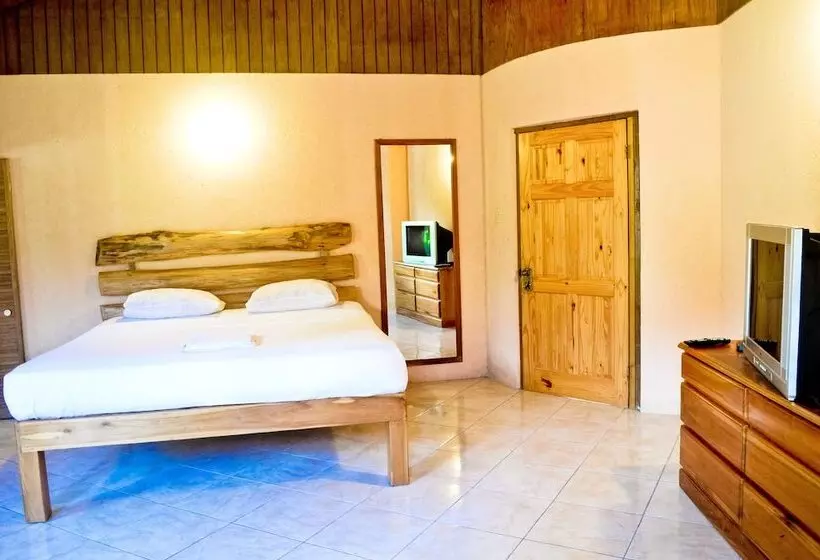 پانسیون Le Mer Guest House & Villa Lucea