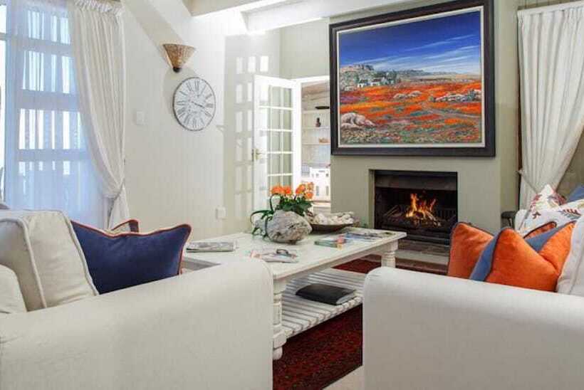 פנסיון Whales Way Ocean Retreat