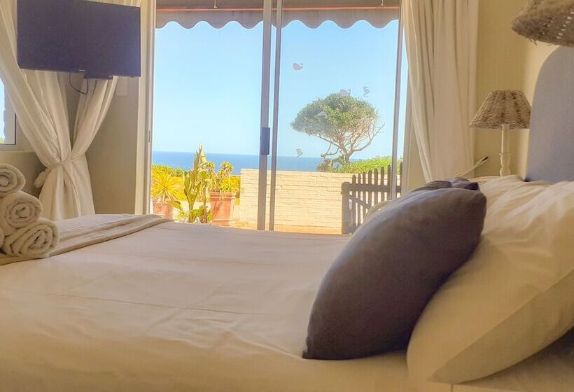 פנסיון Whales Way Ocean Retreat