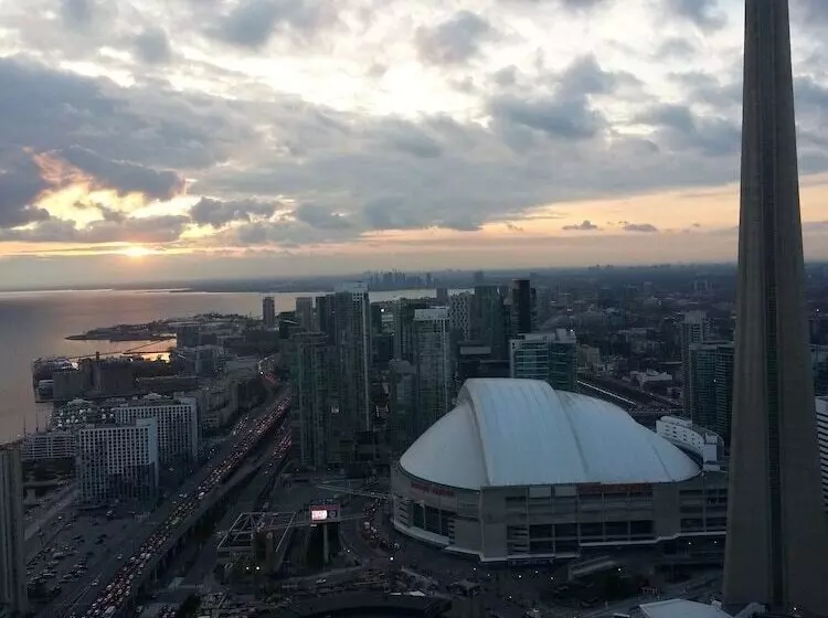 To Stays   York And Lakeshore
