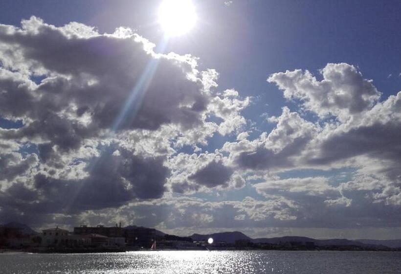 فندق صغير Aqua House