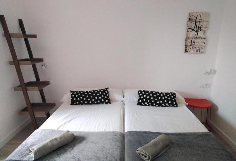 فندق صغير Aqua House