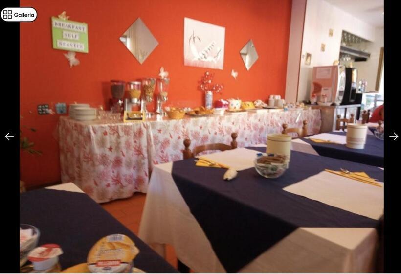 צימר Villa Dei Fiori