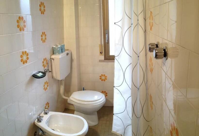 צימר Villa Dei Fiori